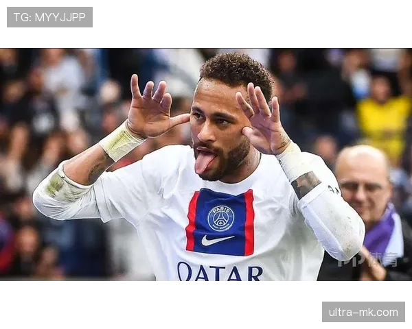 内马尔家的狗都比我家孩子穿得贵